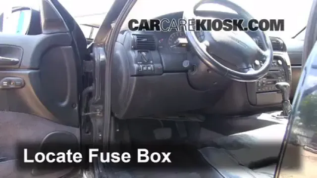 1999 Cadillac Catera 3.0L V6 Fusible (interior) Cambio